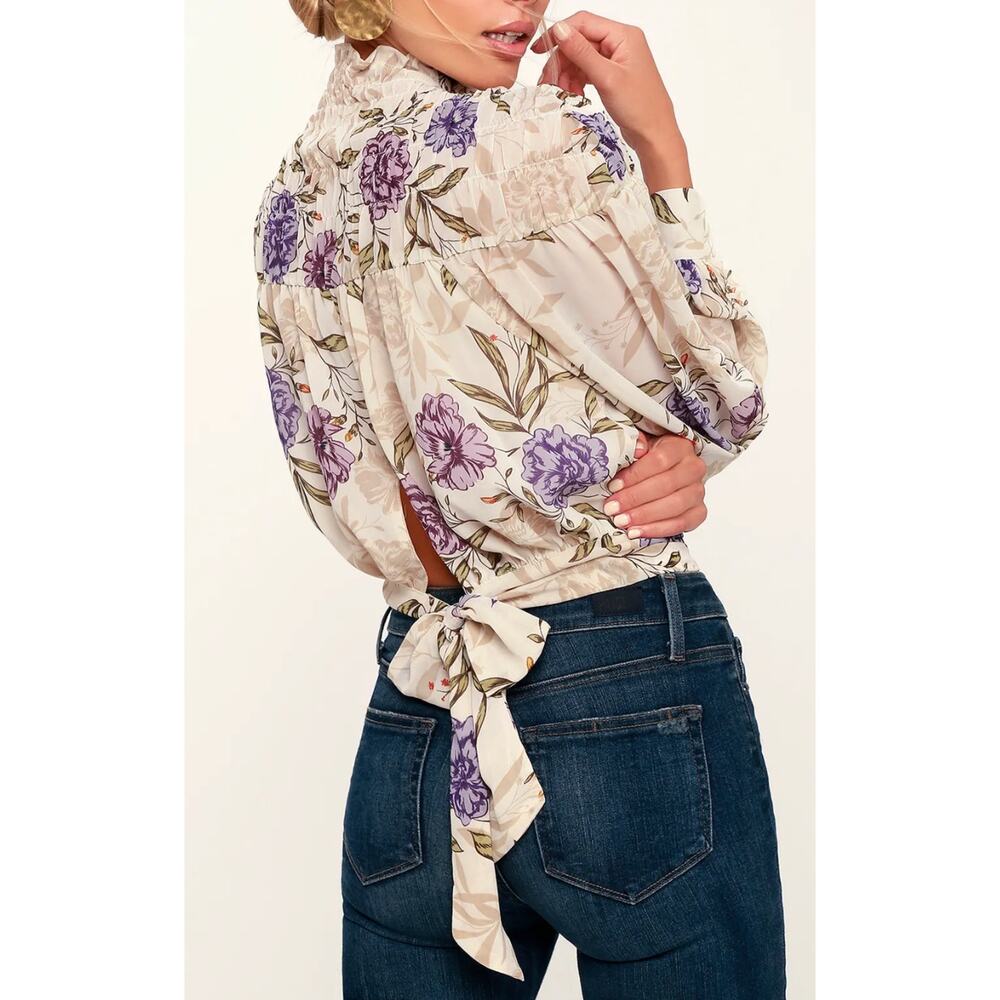 ASTR The Label Rhonda Floral Top S Cream Tie Back Long Sleeve Romantic Cottage